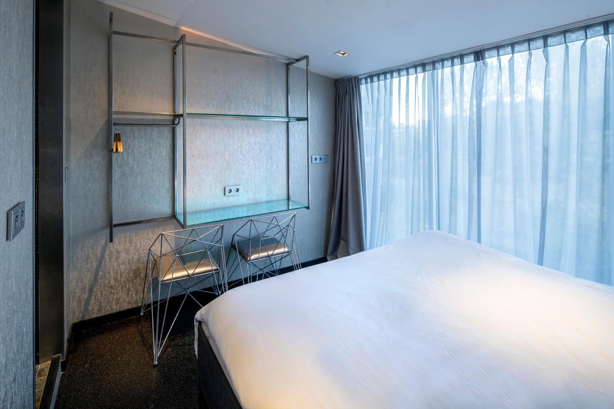 אמסטלבין Diamond Capsule Hotel Amsterdam South מראה חיצוני תמונה